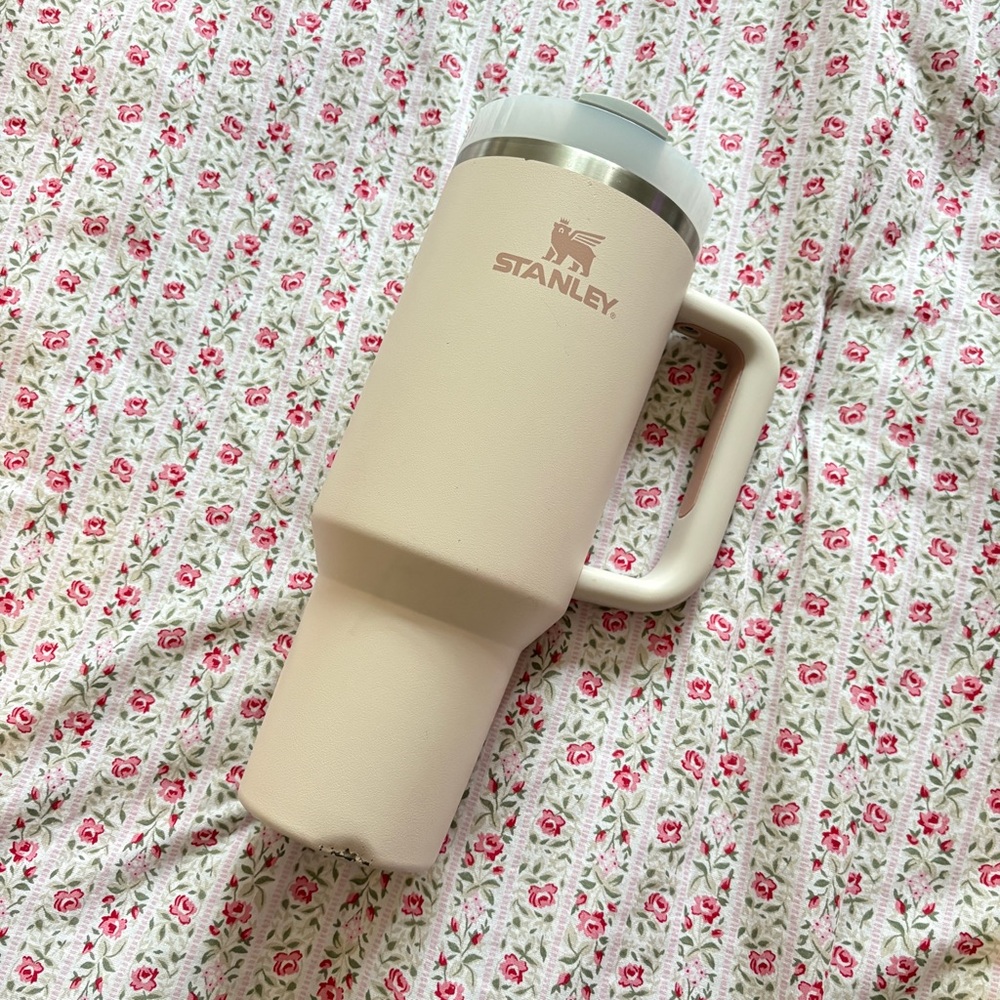 40oz Light Pink Stanley